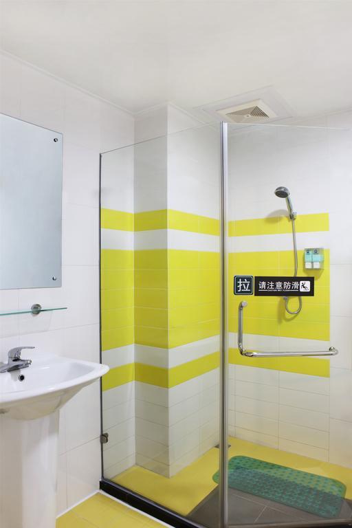 7Days Inn Shanghai Caobao Road Metro Station Xangai Quarto foto